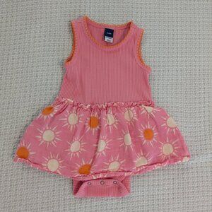 🛍️ BUNDLE ONLY • Old Navy one-piece skirt dress size 6 - 12 months